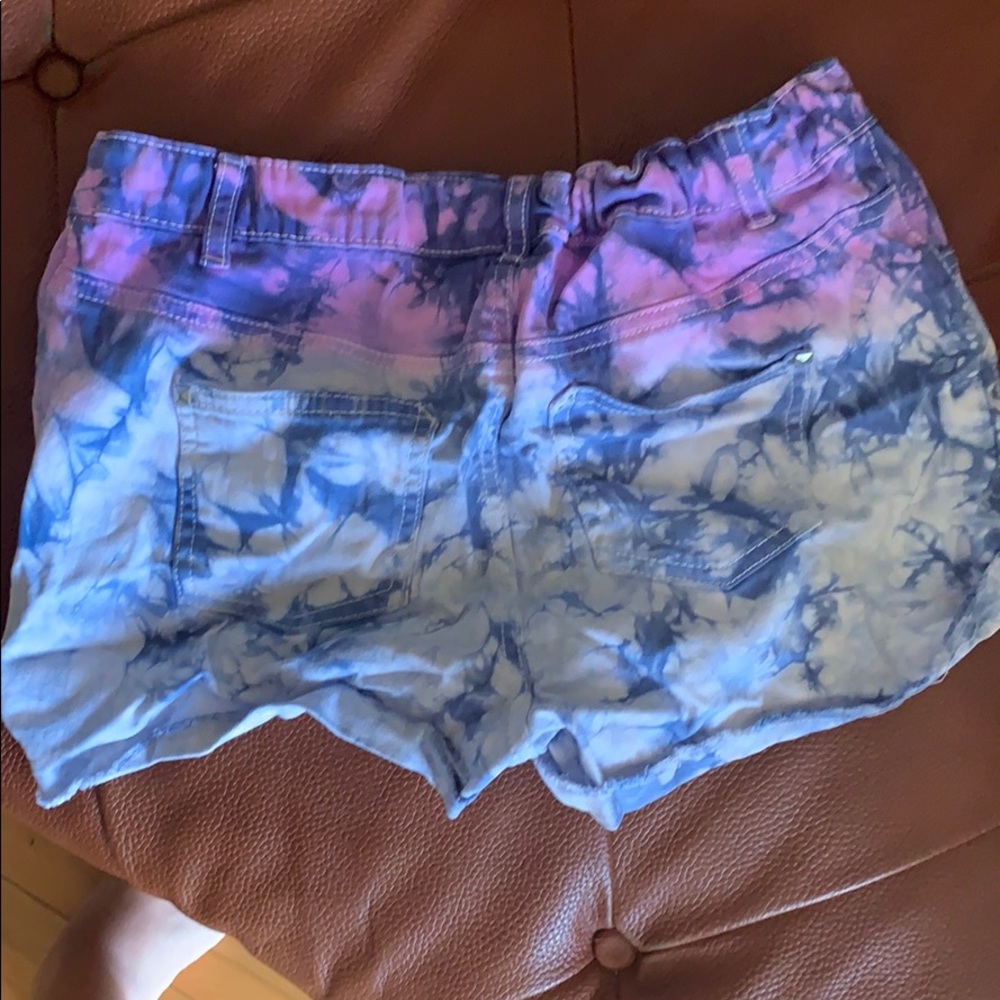 Colorful shorts - Picture 4 of 4